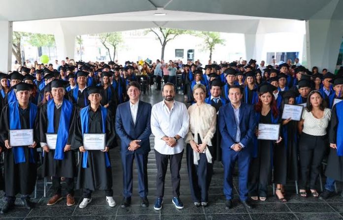 San Pedro impulsa a jóvenes a concluir la preparatoria con “Futuros en Marcha”