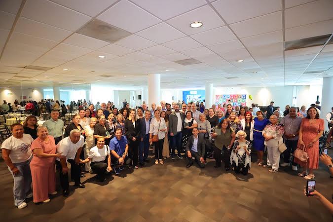 40 jueces auxiliares de San Pedro reciben reconocimiento por años de servicio a la comunidad