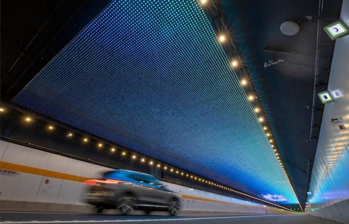 Video: China inaugura el túnel submarino más grande del mundo