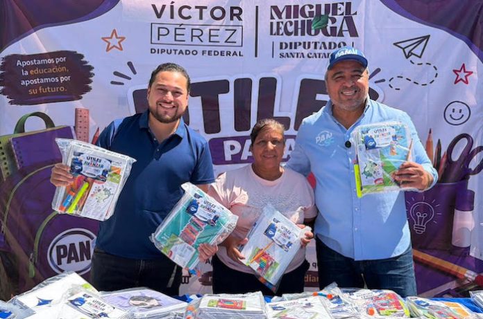 PAN entrega útiles escolares a familias de Santa Catarina con el programa “Útiles para avanzar”