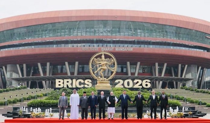 Sin líder único: así se diferencian la OCS y los BRICS de la OTAN, según un experto