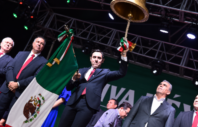 ¡Viva Apodaca, Viva Nuevo León, Viva México!: César Garza encabeza Grito ante 20 mil ciudadanos