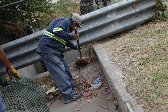 Escobedo refuerza limpieza del sistema pluvial ante pronóstico de lluvias