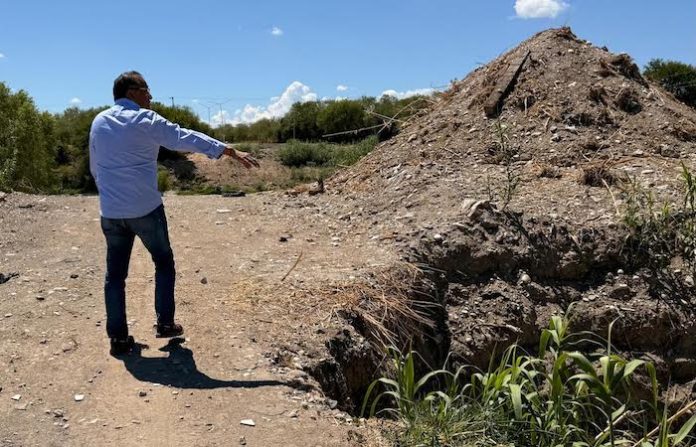 Mijes cuestiona avances del Puente La Unidad durante recorrido de su “Antitour”