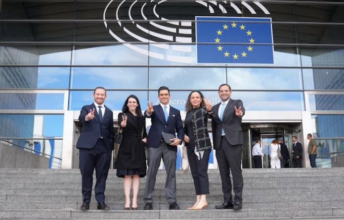 PAN lleva a Europa denuncias sobre libertad de prensa y democracia en México
