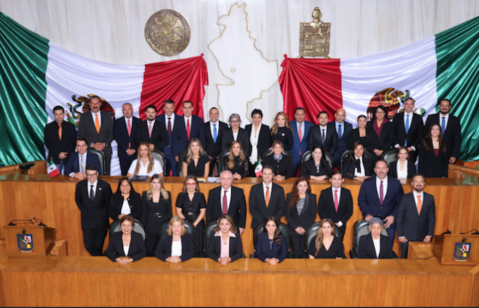 Entre porras, reclamos y llamados a los acuerdos, arranca el último año del Congreso de Nuevo León