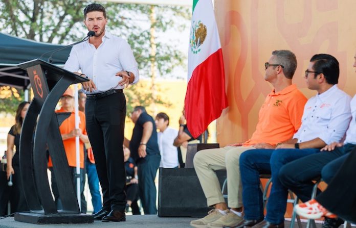 Samuel García amplía apoyo a mujeres en García; Félix Arratia destaca alcance del programa estatal