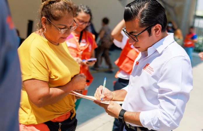 Arratia lleva “Ayudamos de Cerca” a Apodaca con más de 50 trámites y servicios