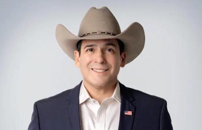 Bobby Pulido aventaja a Monica De La Cruz en Texas rumbo al Congreso