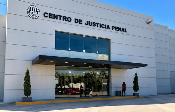 Vinculan a proceso a Carlos y David N por ataque en secundaria de Torreón; permanecerán en prisión