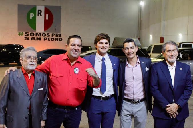 Daniel de la Garza asume dirigencia del PRI en San Pedro; partido busca recuperar terreno