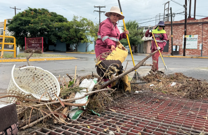 Felipe Canales activa operativo de limpieza en Escobedo tras lluvias; reportan saldo blanco