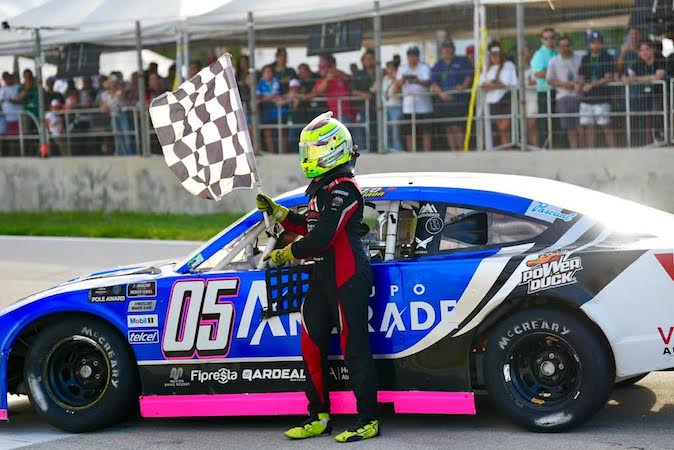 Mateo Girón conquista Mérida y lidera el 1-2 de Alessandros Racing en NASCAR México