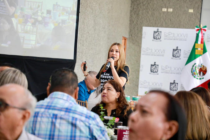 Maestros piden atender infraestructura, inclusión y neurodivergencias en diálogo sobre nueva Ley de Educación