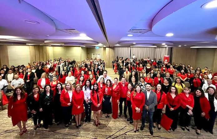 PRI capacita a mujeres en activismo digital y territorial para fortalecer su participación política