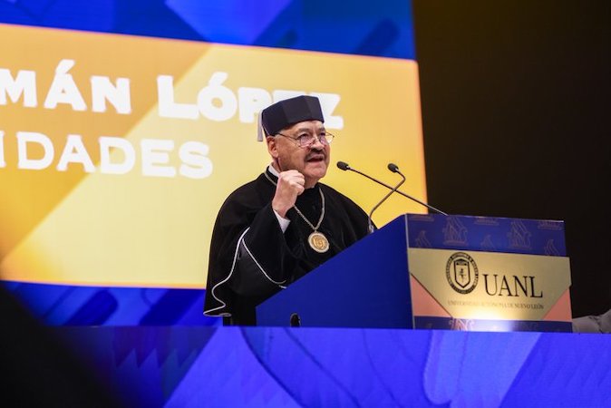 UANL reporta 224 mil estudiantes y presencia en 32 municipios durante informe de Santos Guzmán