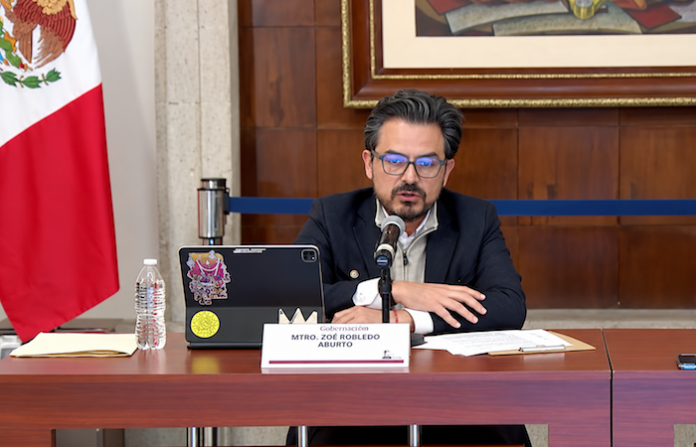 Protestas sacuden al IMSS: trabajadores exigen medicinas y mejores condiciones laborales; Zoé Robledo anuncia diálogo en 277 hospitales