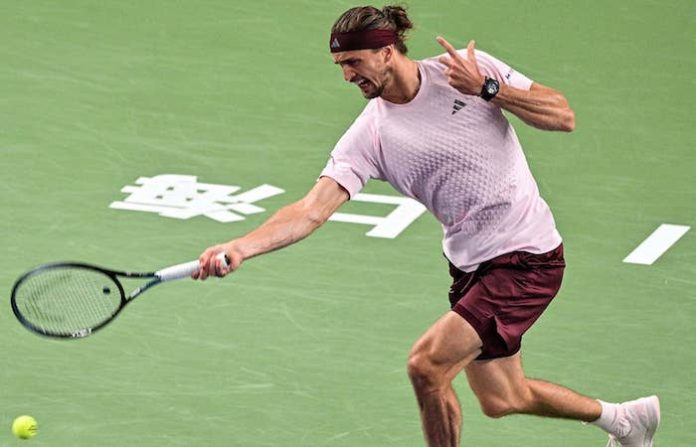 Alexander Zverev avanza a semifinales de Shanghái y apunta al título del Masters 1000